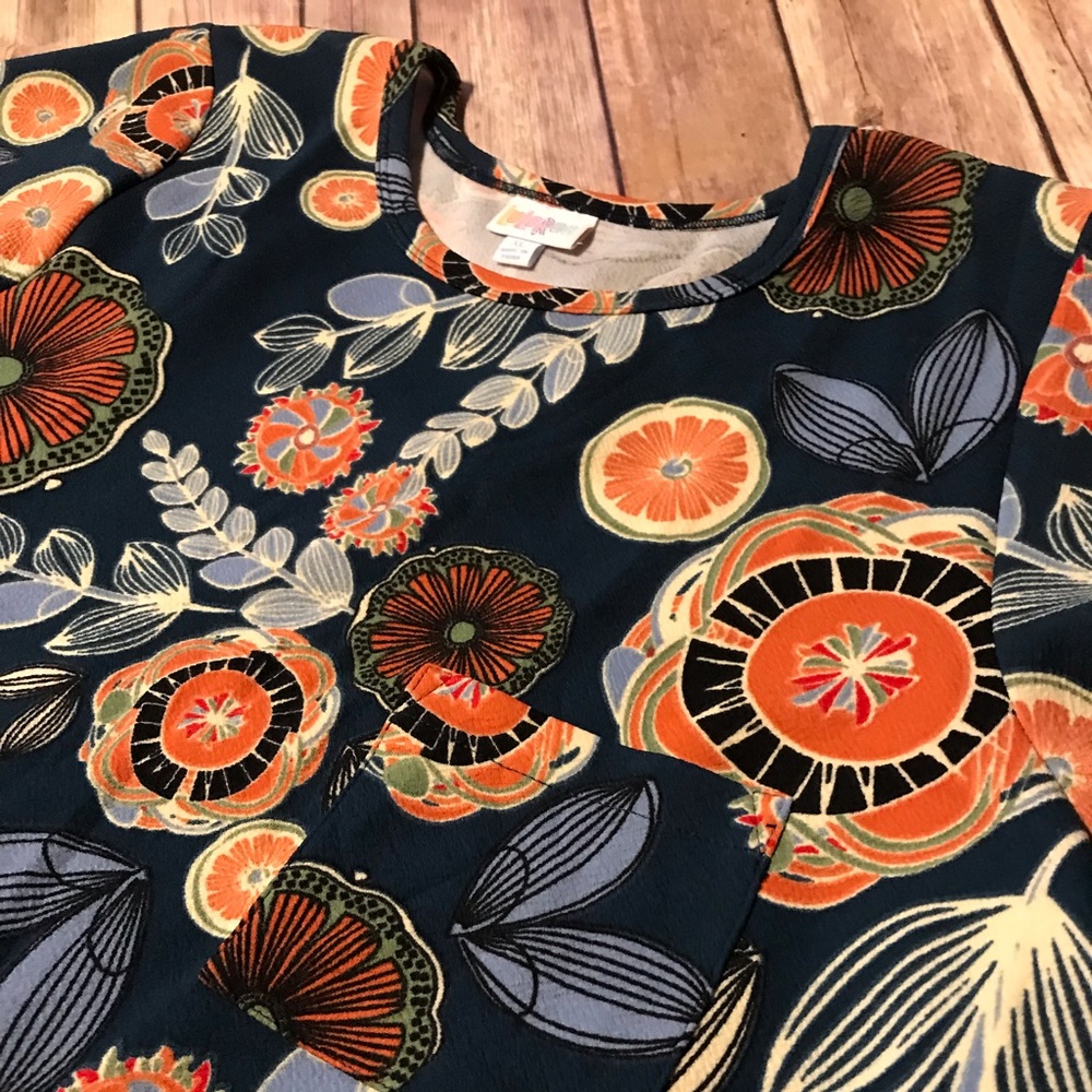 Lularoe Carly